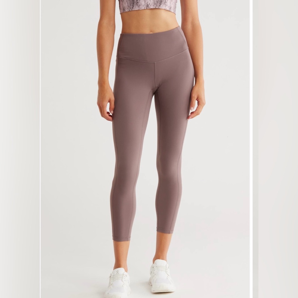 Z by Zella Perform High Waist 7(8 Leggings NWT Medium